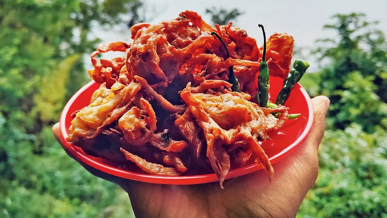 Enjoy lesser-known regional monsoon snacks at these Mumbai eateries