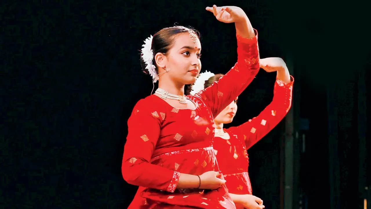 Witness immersive performances for children in Mumbai that spotlight folk arts